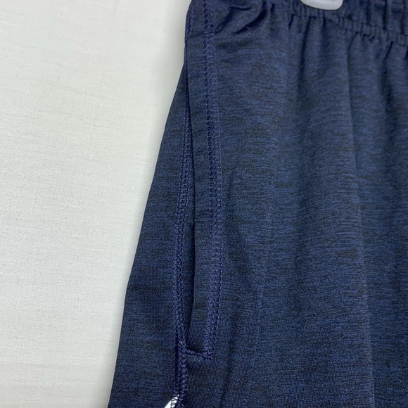 Men’s Reebok Shorts - Picture 4 of 8